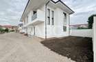 Duplex cu 4 camere cu Canalizare în Florești - 2