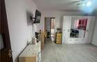 Apartament cu 3 camere semidecomandat în UMT - 3
