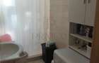 Apartament cu 3 camere decomandat în Girocului - 9