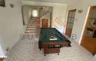 Vila de vanzare, teren 3100 mp, 7 camere, 6 grupuri sanitare, 3 CT, an - 10