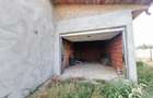 Casă cu 5 camere cu Garaj în Vânători - 3