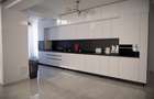 Apartament cu 4 camere decomandat în Herăstrău - 13