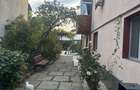 Casa de vanzare zona pod constanta