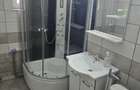 Apartament de 3 camere cu balcon ?i debara, gata de utilizare