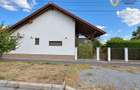 Casă 3 camere de vânzare in Bujac
