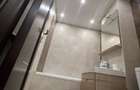 De vanzare: Apartament cu 3 camere ,2 holuri,bucatarie ,baie si balcon (70 mp) Piatra Neamt, Str. Darmanesti
