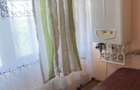Apartament 2 camere cu centrala, zona Ostroveni (vis-a-vis de piata)