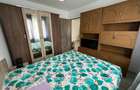 Inchiriez apartament, zona Vivo
