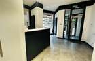 Showroom stradal cu trafic intens /Proprietar