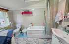 Casa in Horia, caramida, teren 1.260 mp, toate utilita?ile, 3 camere - 6