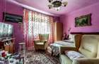 Casa 3 camere, bucatarie si baie, in zona centrala din Chisineu-Cris