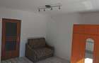 Casa cu 2 camere, spre inchiriere, in 7 Noiembrie - 7