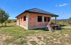 CASĂ NOUĂ LA ROȘU CERCU – BÂRNOVA, 4 CAMERE , UTILI 92,45 MP, 475 MP TEREN, 75.000 € TVA INCLUS, COMISION 0% - 3