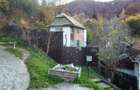 Vand casa renovabila cu teren de 345 mp in Schei