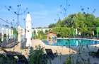 Proprietate cu piscina de vanzare
