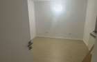 Casă cu 4 camere în Central - 2