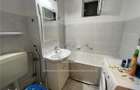 Apartament spatios cu 3 camere, Str. Scoala de Inot