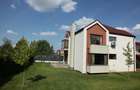 Casă cu 5 camere cu Teren 740 Mp în Dumbrăvița - 1