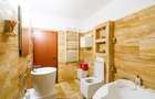 Apartament cu 3 camere decomandat în Central - 31