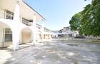 COMISION 0% - Se vinde – Cazino Mangalia + Hotel Solymar 2 - 4