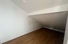 Apartament 4 camere, suprafata generoasa - 12