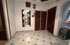 Apartament cu 3 camere semidecomandat în Rahova - 1