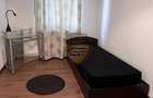 Apartament 3 camere, balcon inchis, KM 4-5, etaj 4 din 5, posibilitate - 8