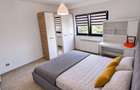 Apartament 3 camere de inchiriat.