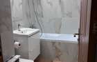 Apartament cu 3 camere decomandat în Nufărul - 4