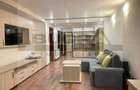 Apartament cu 4 camere semidecomandat în Central - 1