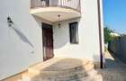 Casa cu mansarda, 4 camere, curte mare - 14