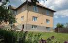 Casa in Gura Humorului, Suceava, Supraf: 250mp+1500mp teren si garaj 8 x 4.5 metri, 8 camere, 2 balcoane 2 bai o pivnita pentru depozitare 4x4 mp - 4