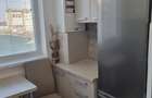 Apartament cu 2 camere decomandat în Apărătorii Patriei - 5 Apartament cu 2 camere decomandat în Apărătorii Patriei - 5