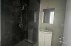 Apartament cu 3 camere decomandat în Apărătorii Patriei - 6