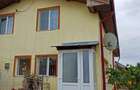 Casă cu 5 camere în Corbii Mari - 1