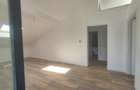 Apartament cu 2 camere decomandat în Tractorul - 7