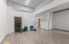 Spațiu comercial, de 324 mp, în P-ța Romană - 33