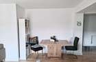 Apartament cu 3 camere decomandat în Tractorul - 5