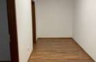 Apartament cu 3 camere decomandat în Piața Centrală - 4