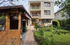 Vila de inchiriat parte din duplex - 1