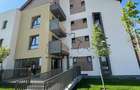 Apartament cu 3 camere decomandat în Tractorul - 4