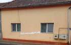 casa de vanzare cu teren acces din 2 strazi - 1