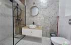 Apartament cu 5 camere în Nord - 17