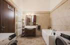 Apartament cu 3 camere semidecomandat în Arad - 9