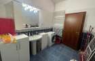Apartament cu 3 camere decomandat în P-ța Victoriei - 3