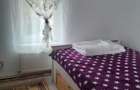 Apartament cu 3 camere semidecomandat în Central - 1