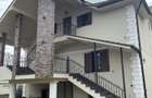 Vila de lux cu teren si apartament individual ! - 5