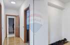 Apartament cu 3 camere decomandat în Tractorul - 18