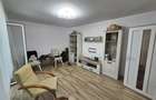 Apartament cu 3 camere decomandat în Micro II - 2