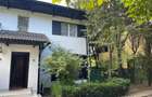 Duplex cu 7 camere cu Canalizare în Iancu Nicolae - 4